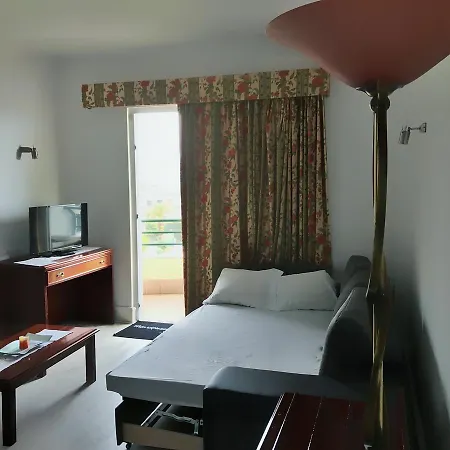 Aparthotel Jardins Da Ajuda 4* Funchal (Madeira)